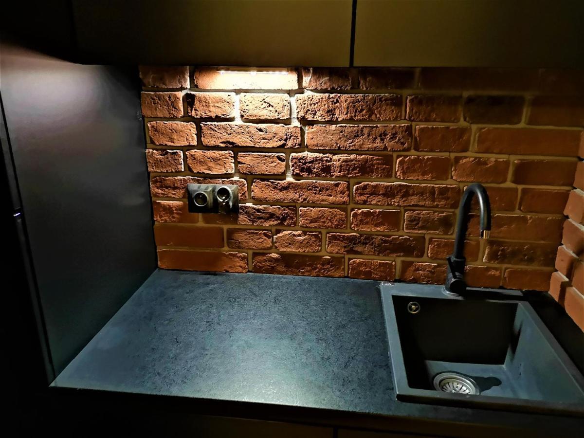 Jacuzzi Spa Black Apartment Krasków Exterior foto